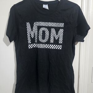 Black 'MOM' Checkerboard Graphic Tee - Kids